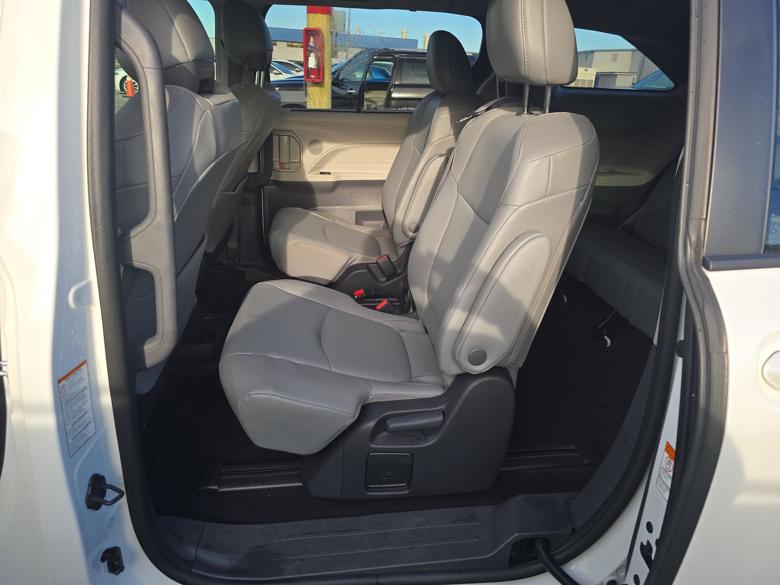 2022 Toyota Sienna XLE FWD