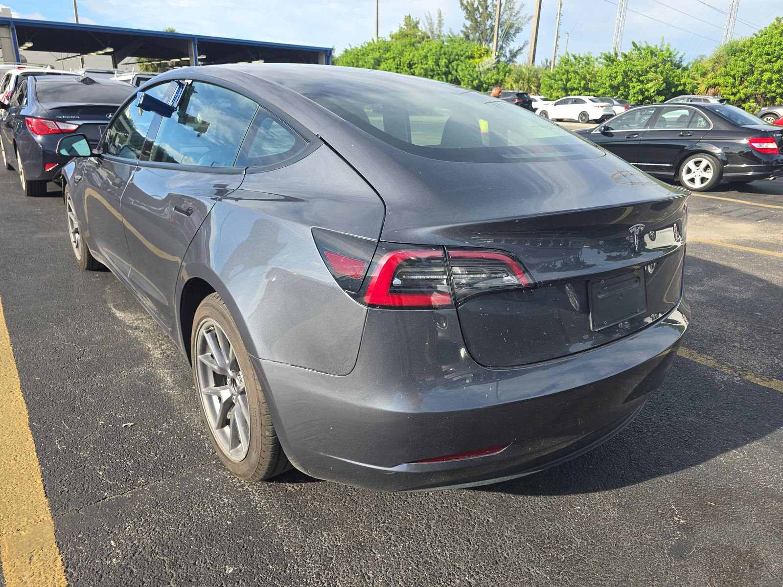 2023 Tesla Model 3 Standard Range FWD