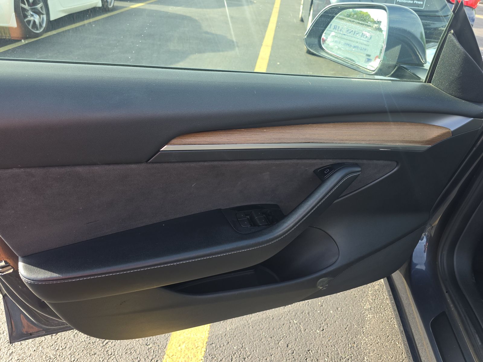 2023 Tesla Model 3 Standard Range FWD