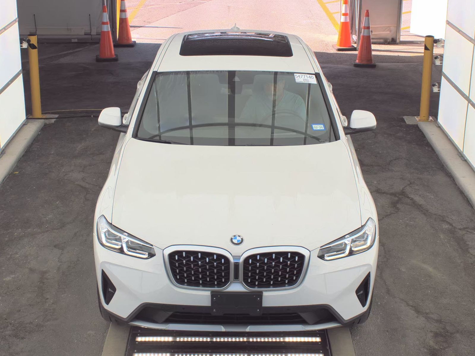 2025 BMW X4 xDrive30i AWD