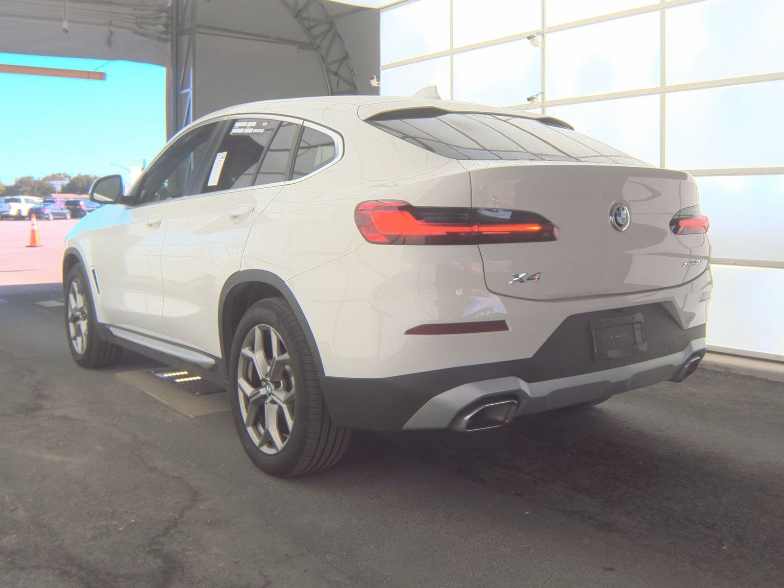 2025 BMW X4 xDrive30i AWD