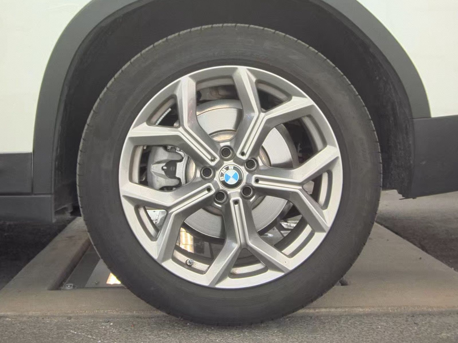 2025 BMW X4 xDrive30i AWD