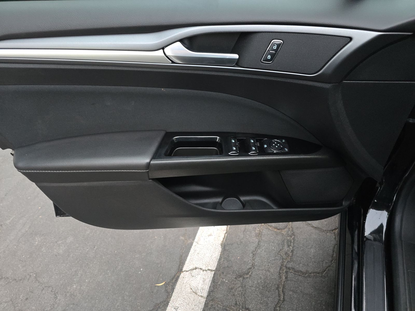 2016 Ford Fusion SE FWD