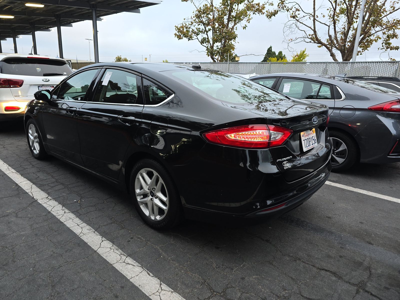 2016 Ford Fusion SE FWD