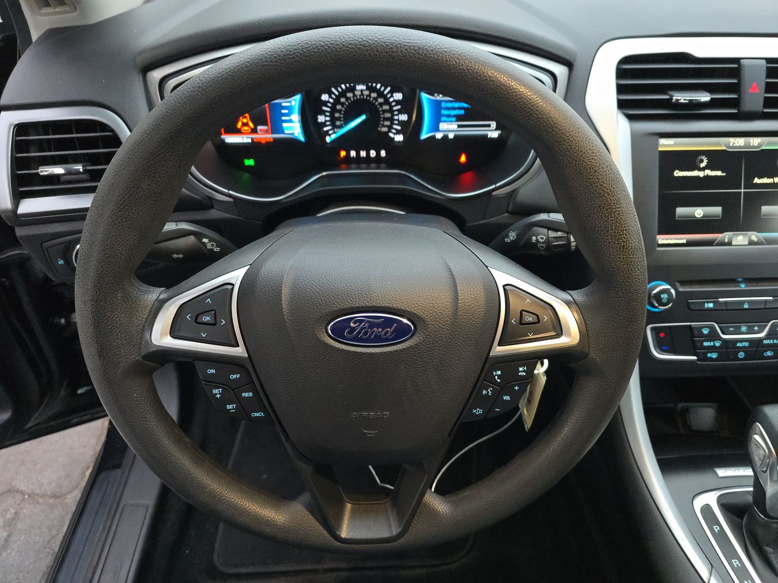 2016 Ford Fusion SE FWD