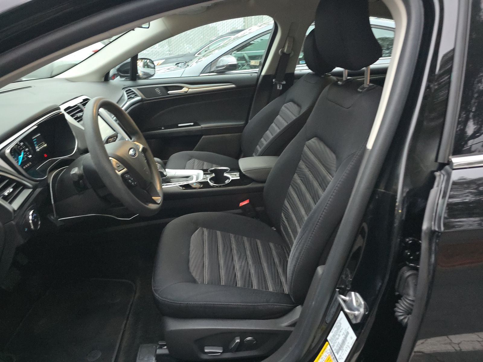 2016 Ford Fusion SE FWD