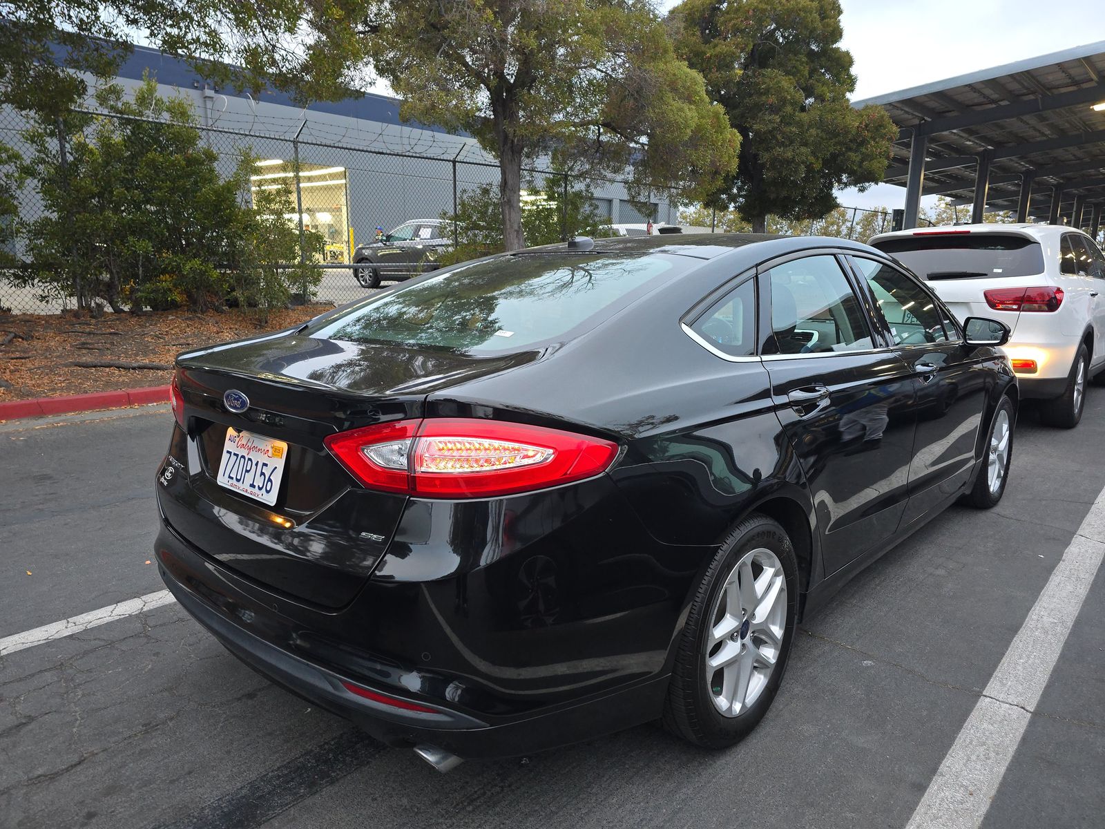 2016 Ford Fusion SE FWD