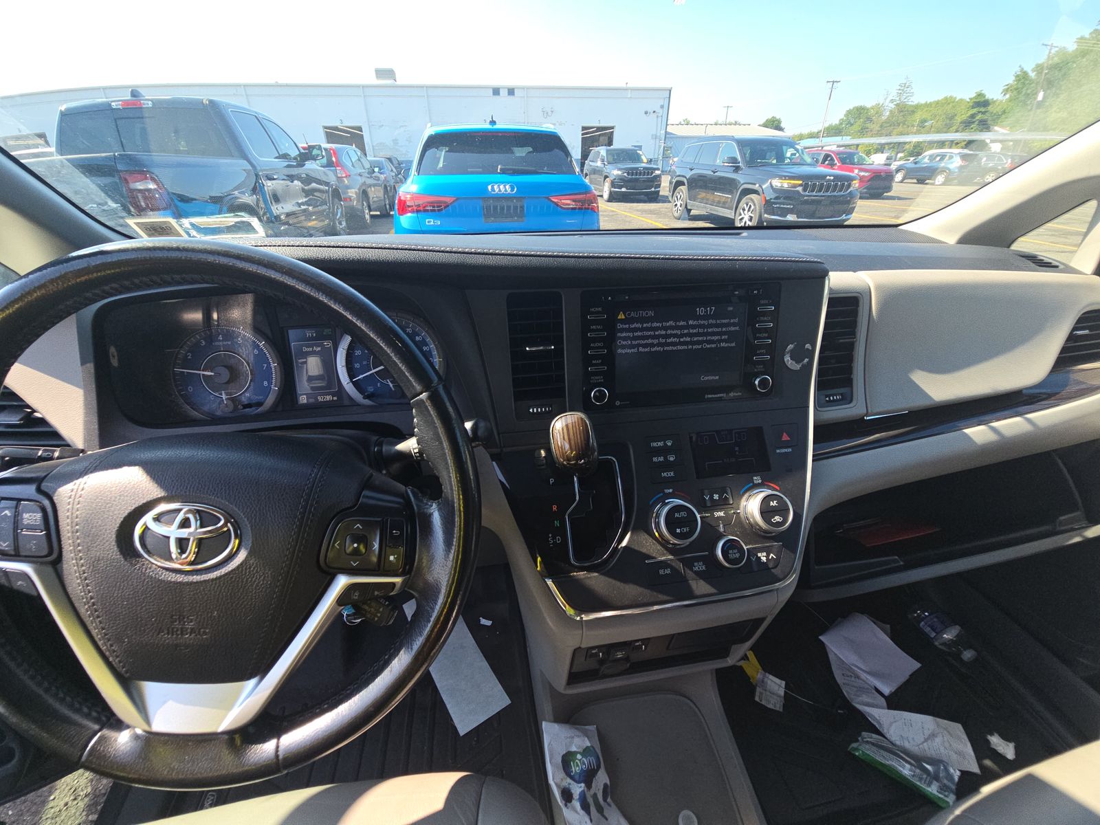 2019 Toyota Sienna XLE FWD