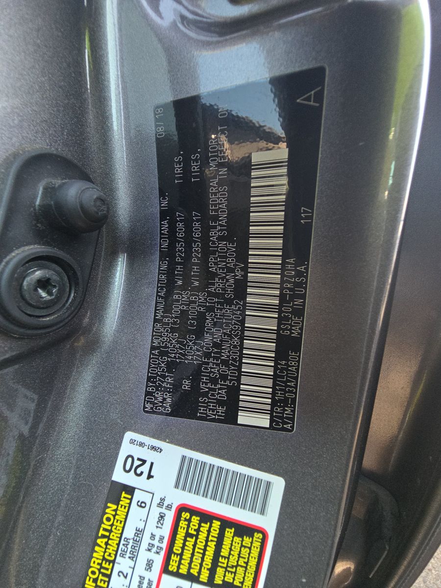 2019 Toyota Sienna XLE FWD