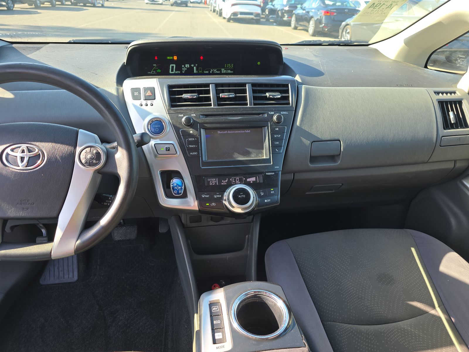 2014 Toyota Prius v Two FWD