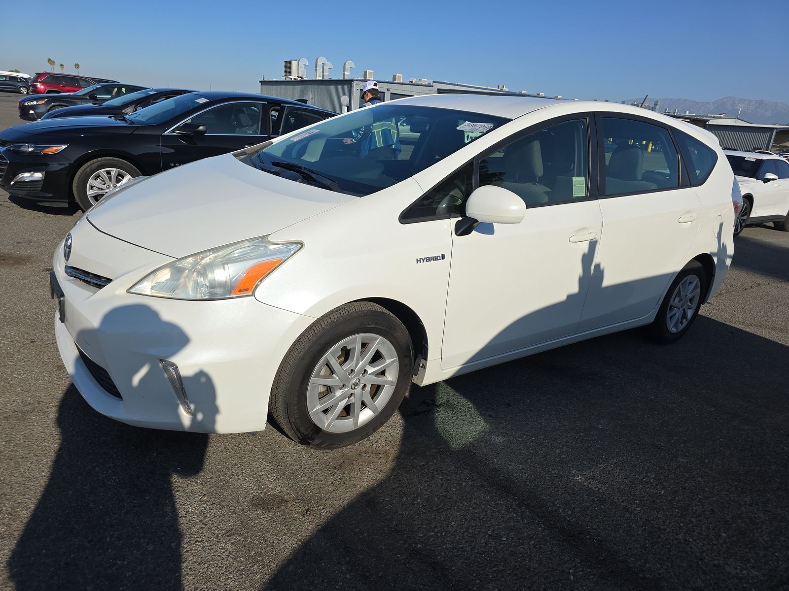 2014 Toyota Prius v Two FWD