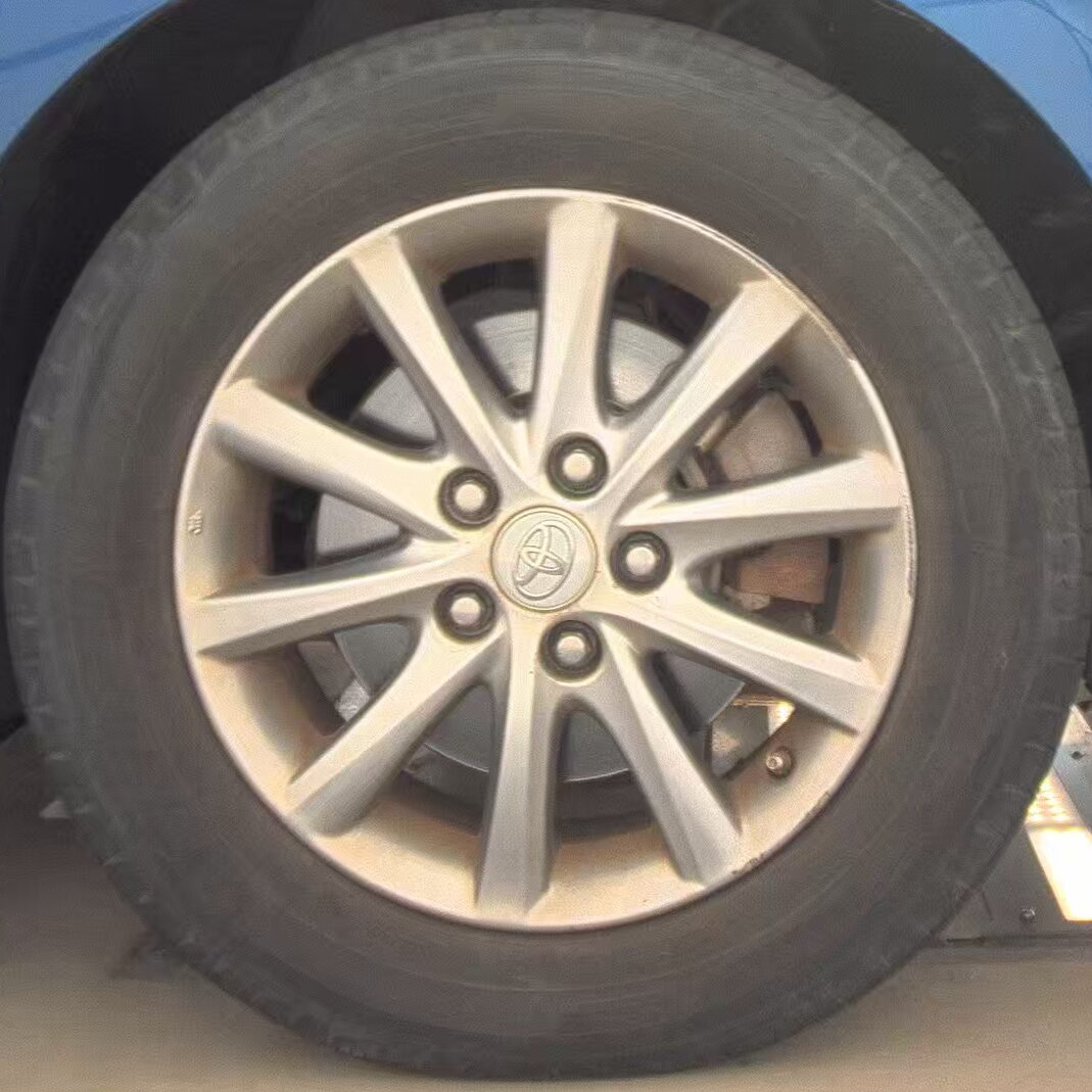 2011 Toyota Camry Hybrid FWD