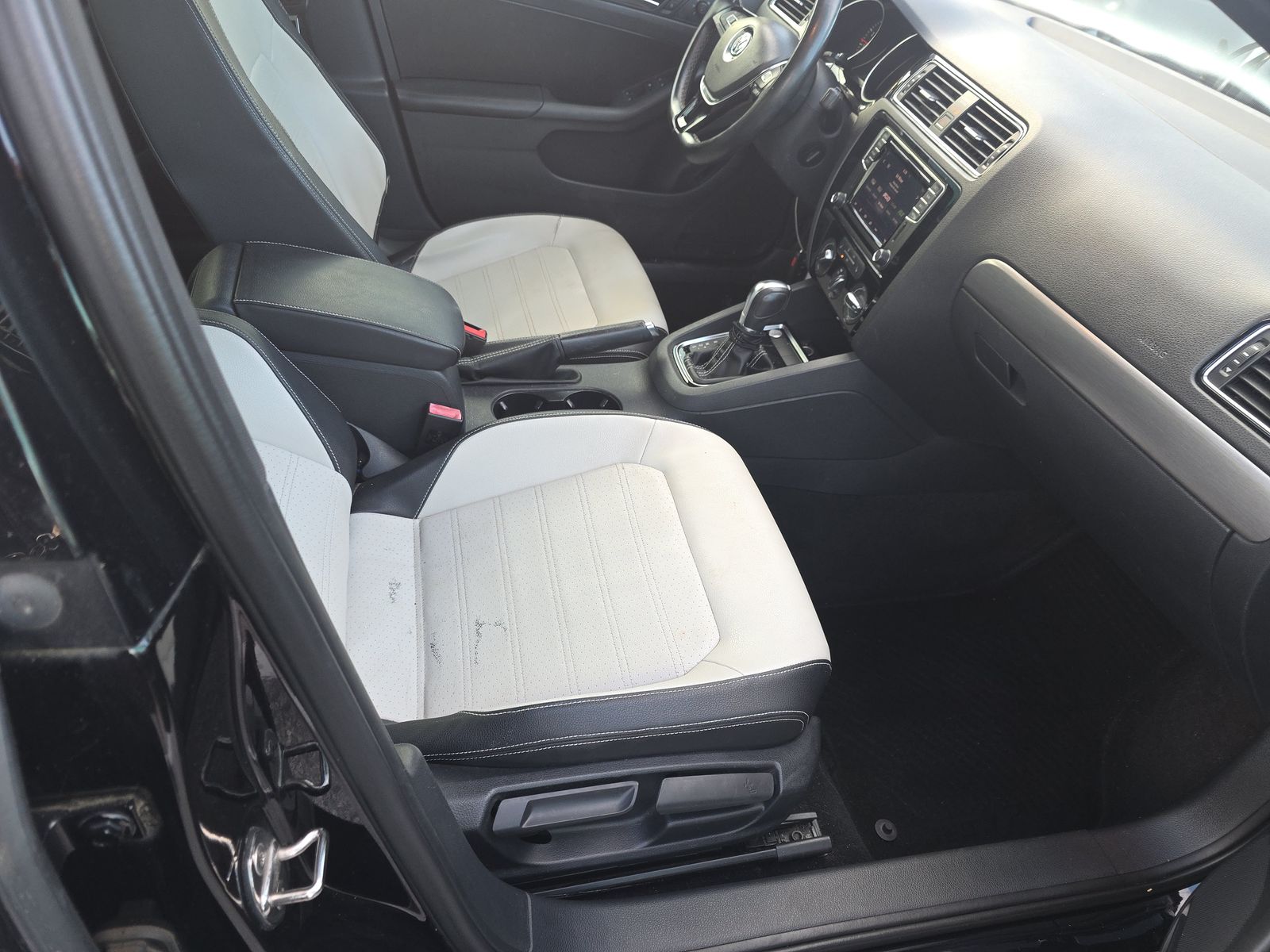 2016 Volkswagen Jetta 1.8T Sport FWD
