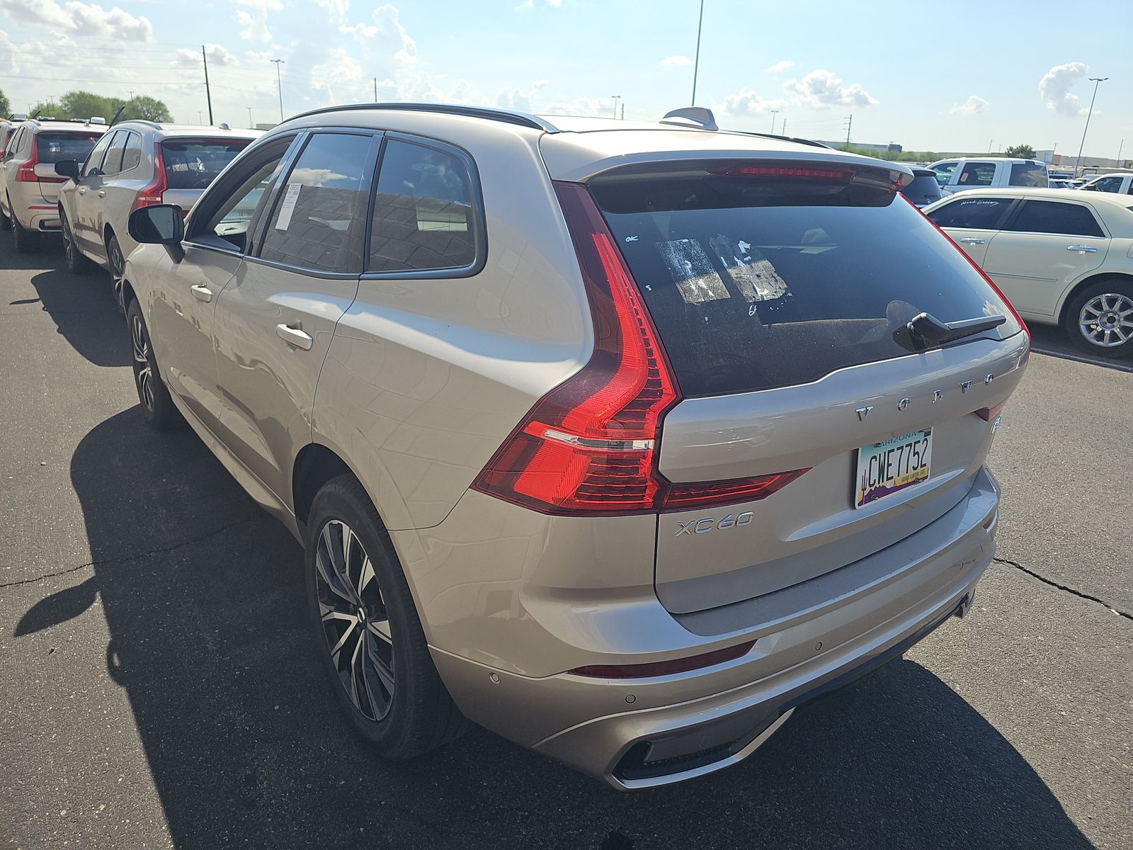 2025 Volvo XC60 B5 Plus AWD