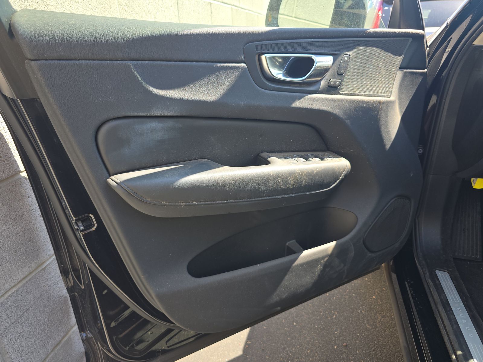 2025 Volvo XC60 B5 Plus AWD