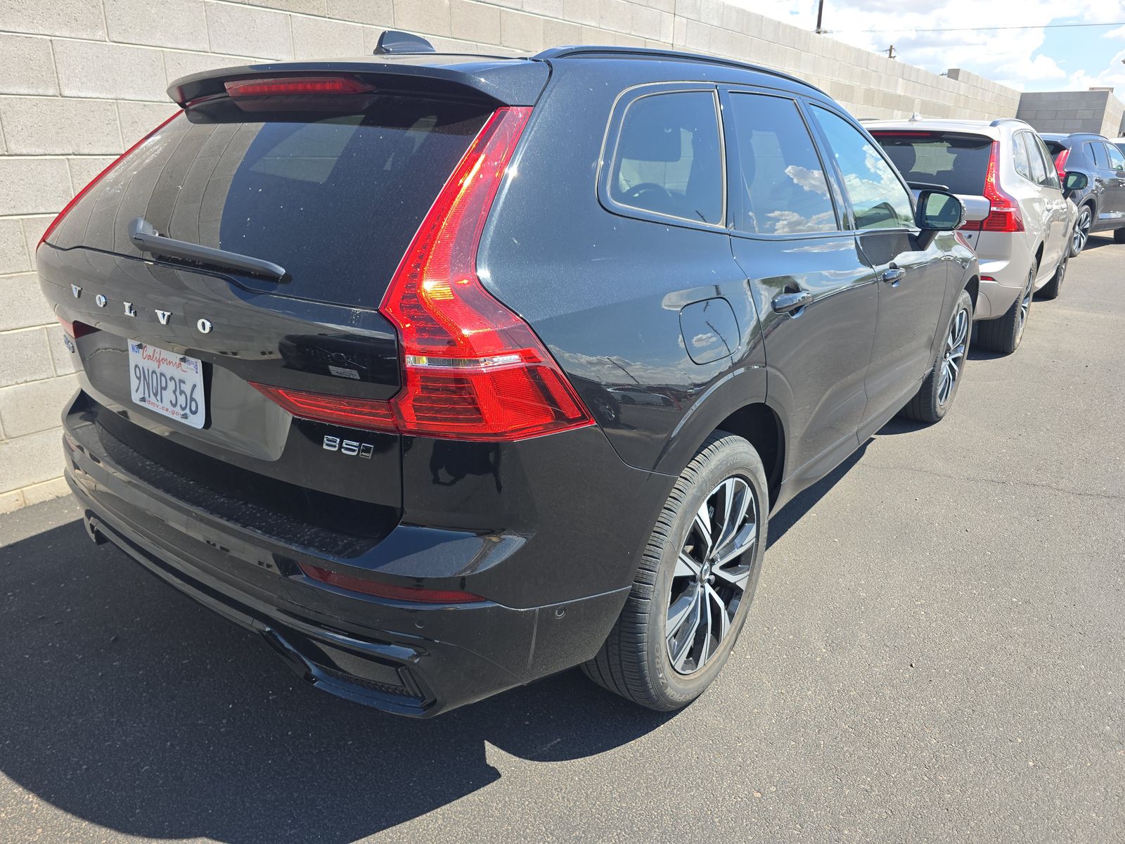 2025 Volvo XC60 B5 Plus AWD