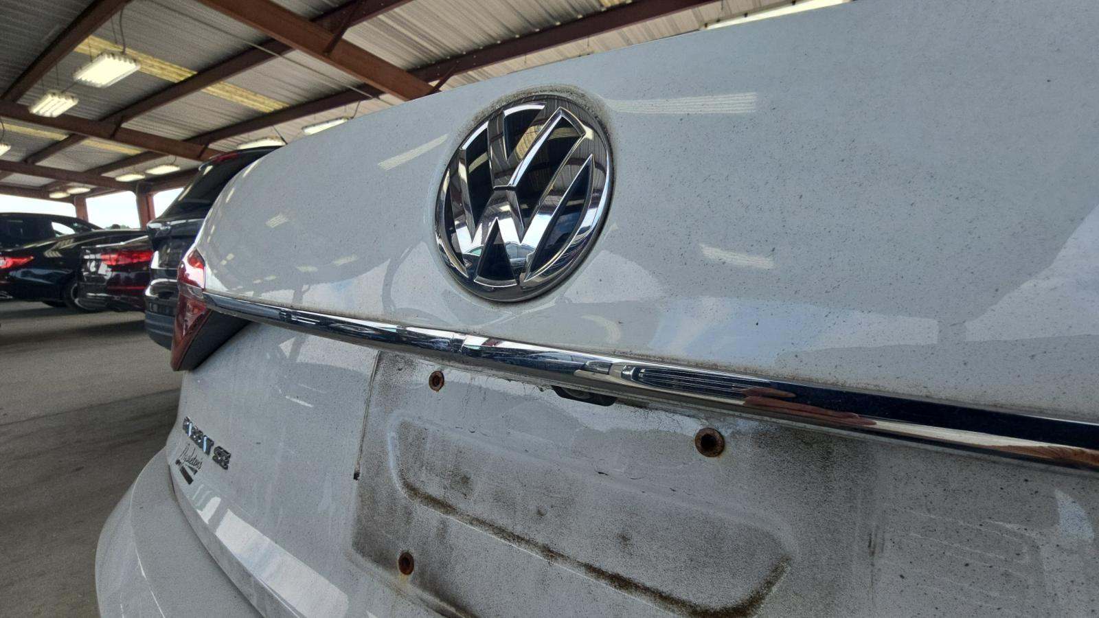 2016 Volkswagen Passat 1.8T SE FWD