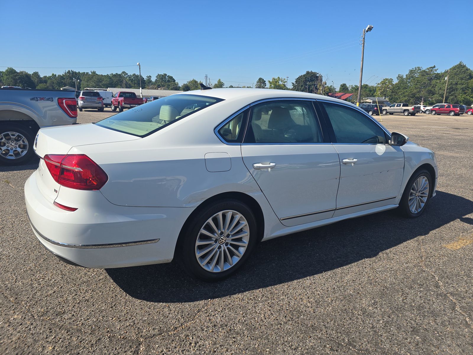 2016 Volkswagen Passat 1.8T SE FWD