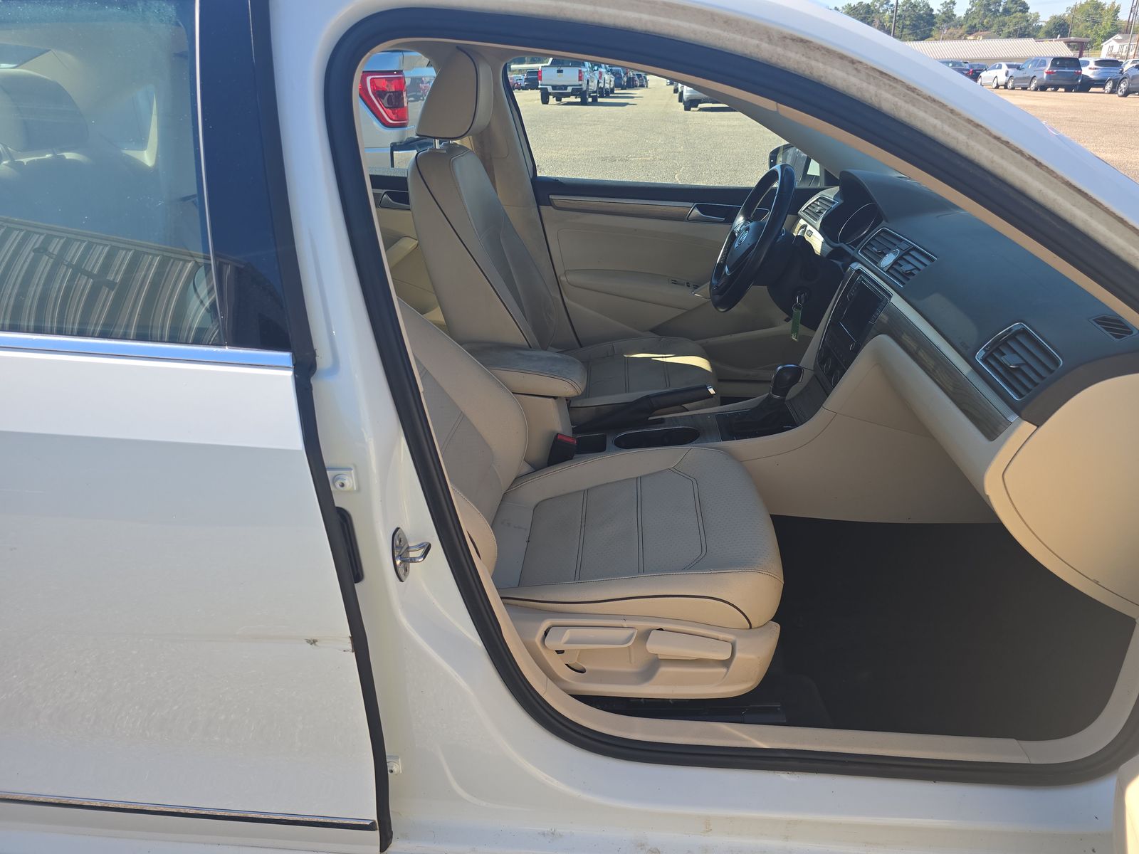 2016 Volkswagen Passat 1.8T SE FWD
