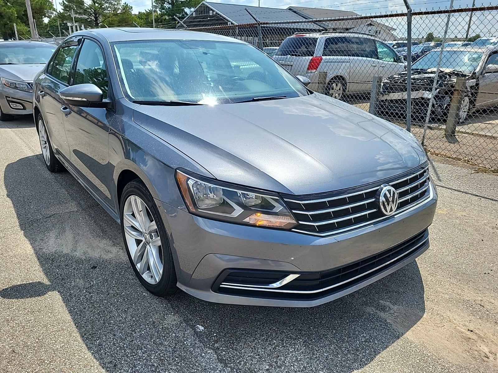2019 Volkswagen Passat 2.0T Wolfsburg Edition FWD
