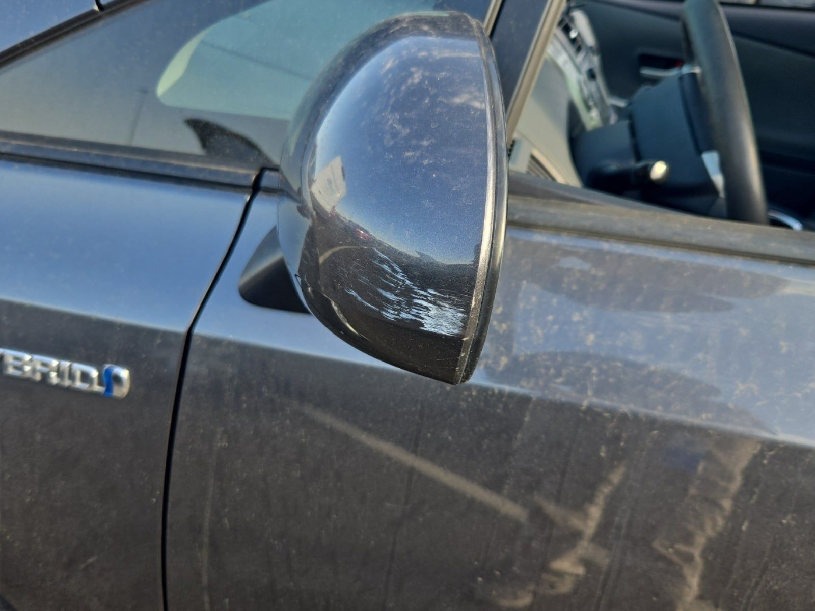 2014 Toyota Prius v Three FWD