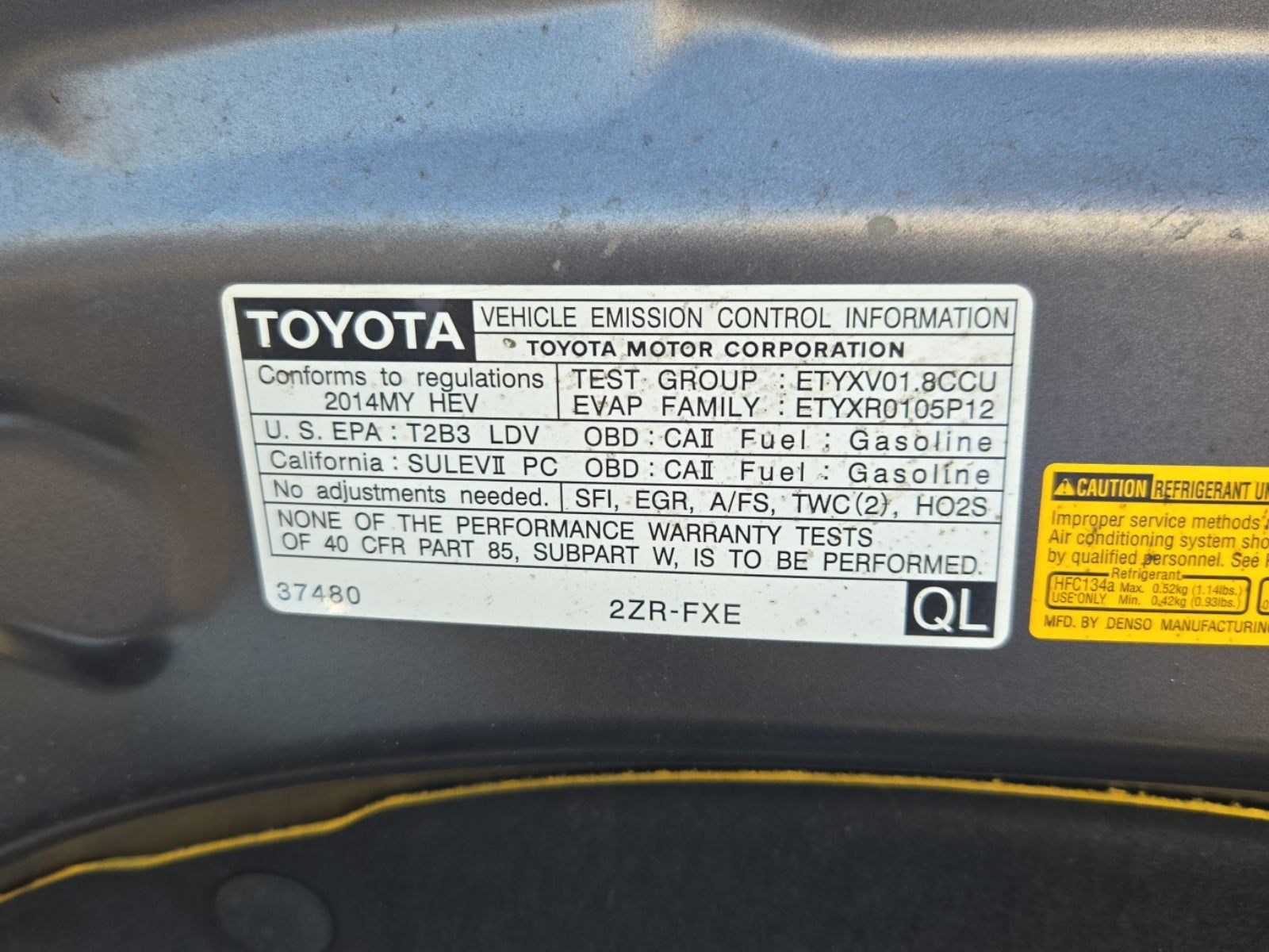 2014 Toyota Prius v Three FWD