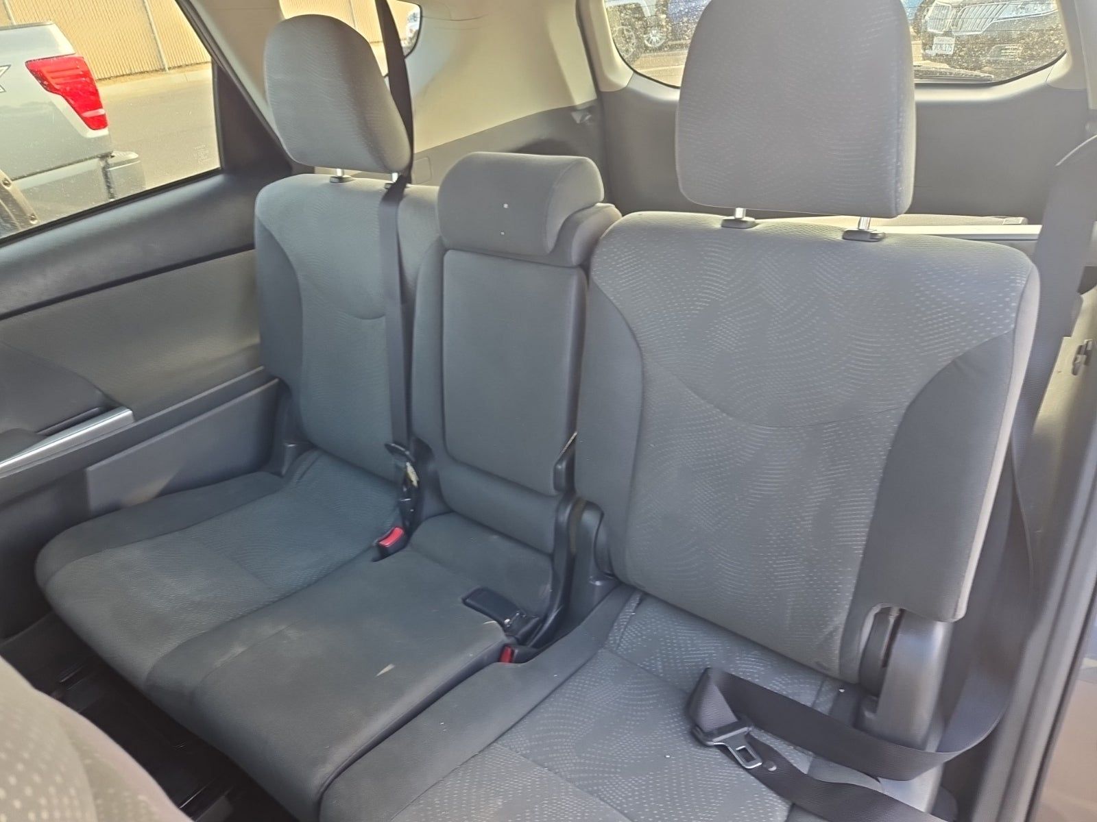 2014 Toyota Prius v Three FWD
