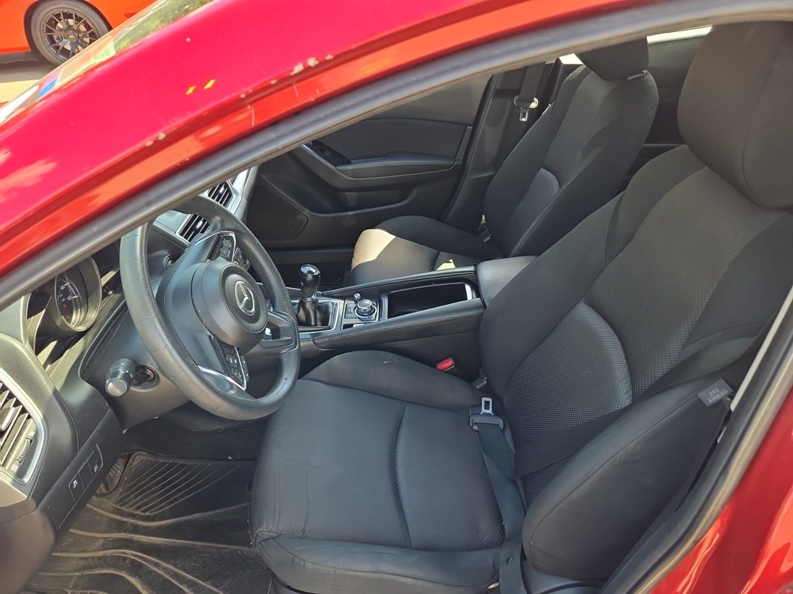 2018 MAZDA MAZDA3 Sport FWD