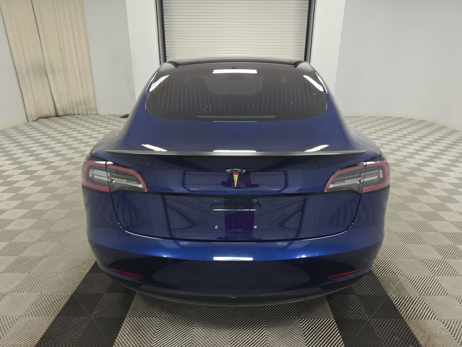 2018 Tesla Model 3 Long Range FWD