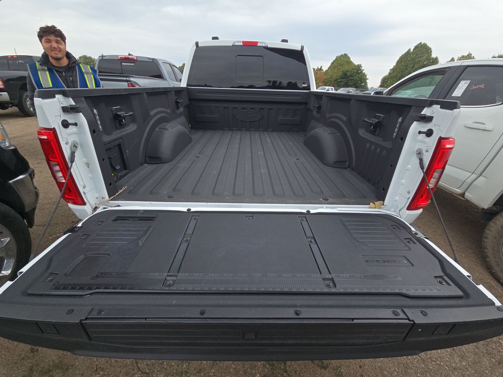 2023 Ford F-150 XLT AWD