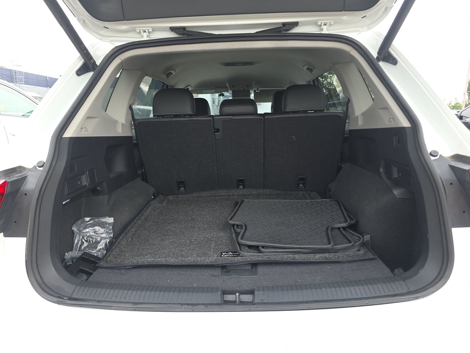 2024 Volkswagen Tiguan 2.0T SE AWD