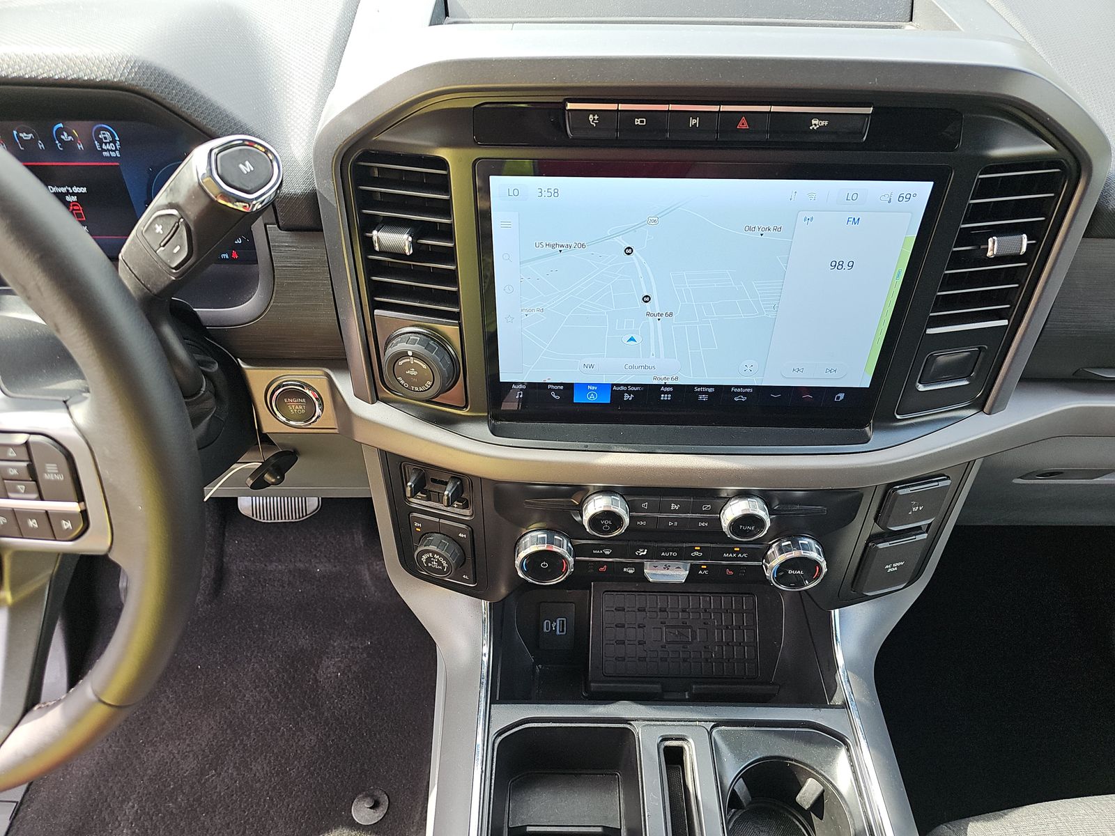 2024 Ford F-150 Hybrid XLT AWD