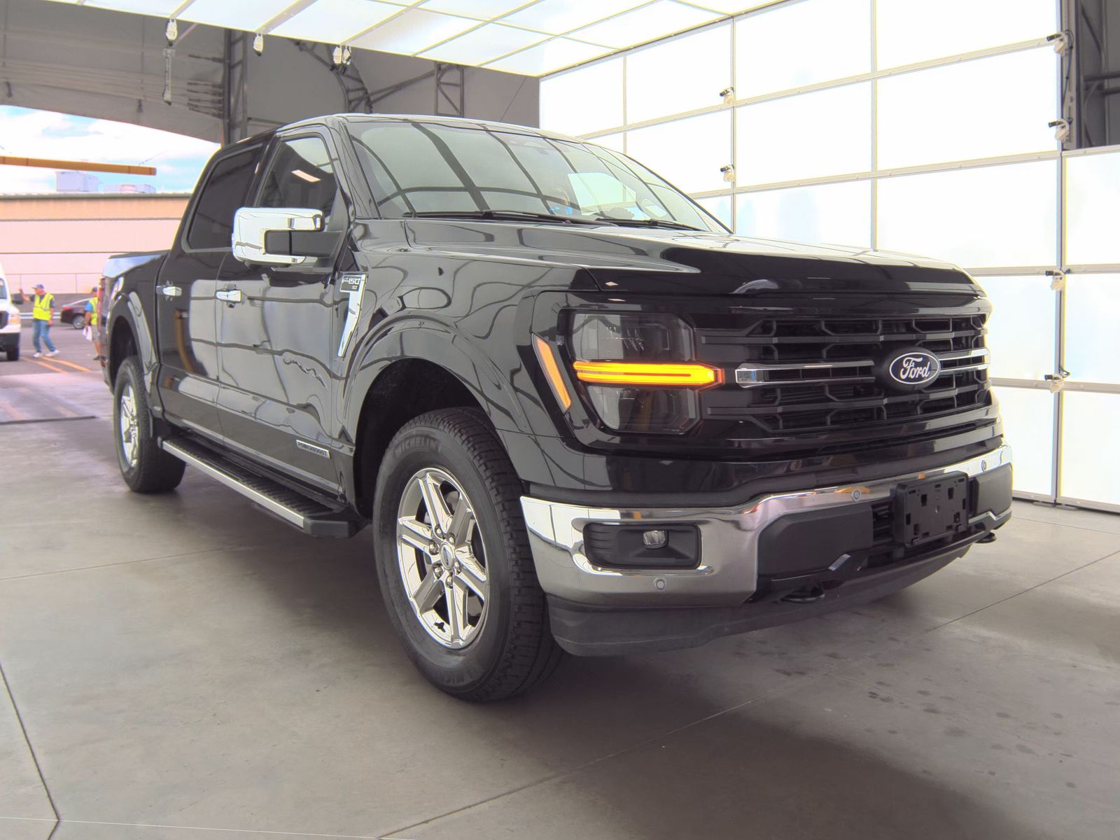 2024 Ford F-150 Hybrid XLT AWD