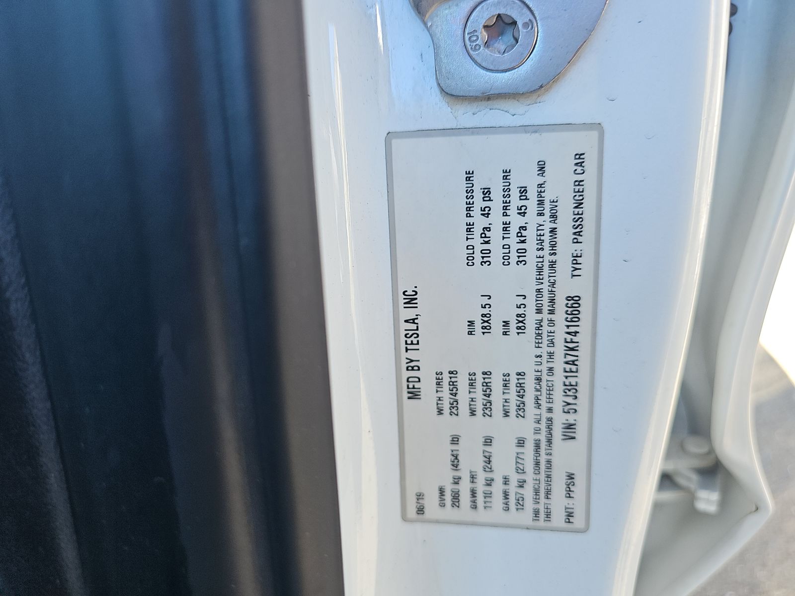 2019 Tesla Model 3 Long Range FWD