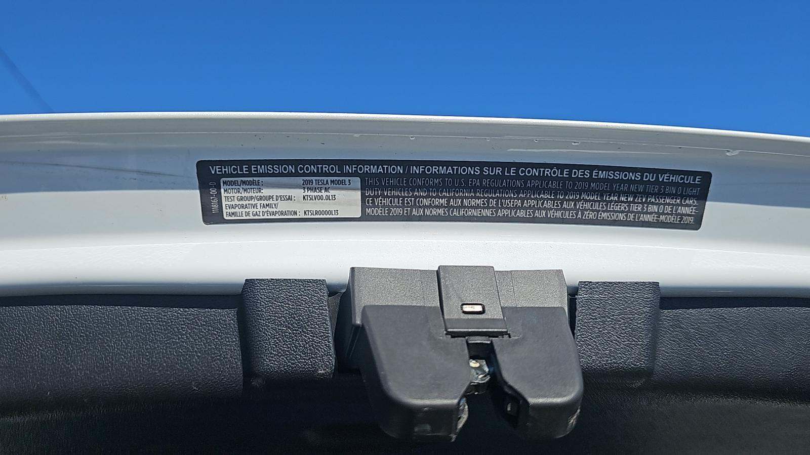 2019 Tesla Model 3 Long Range FWD