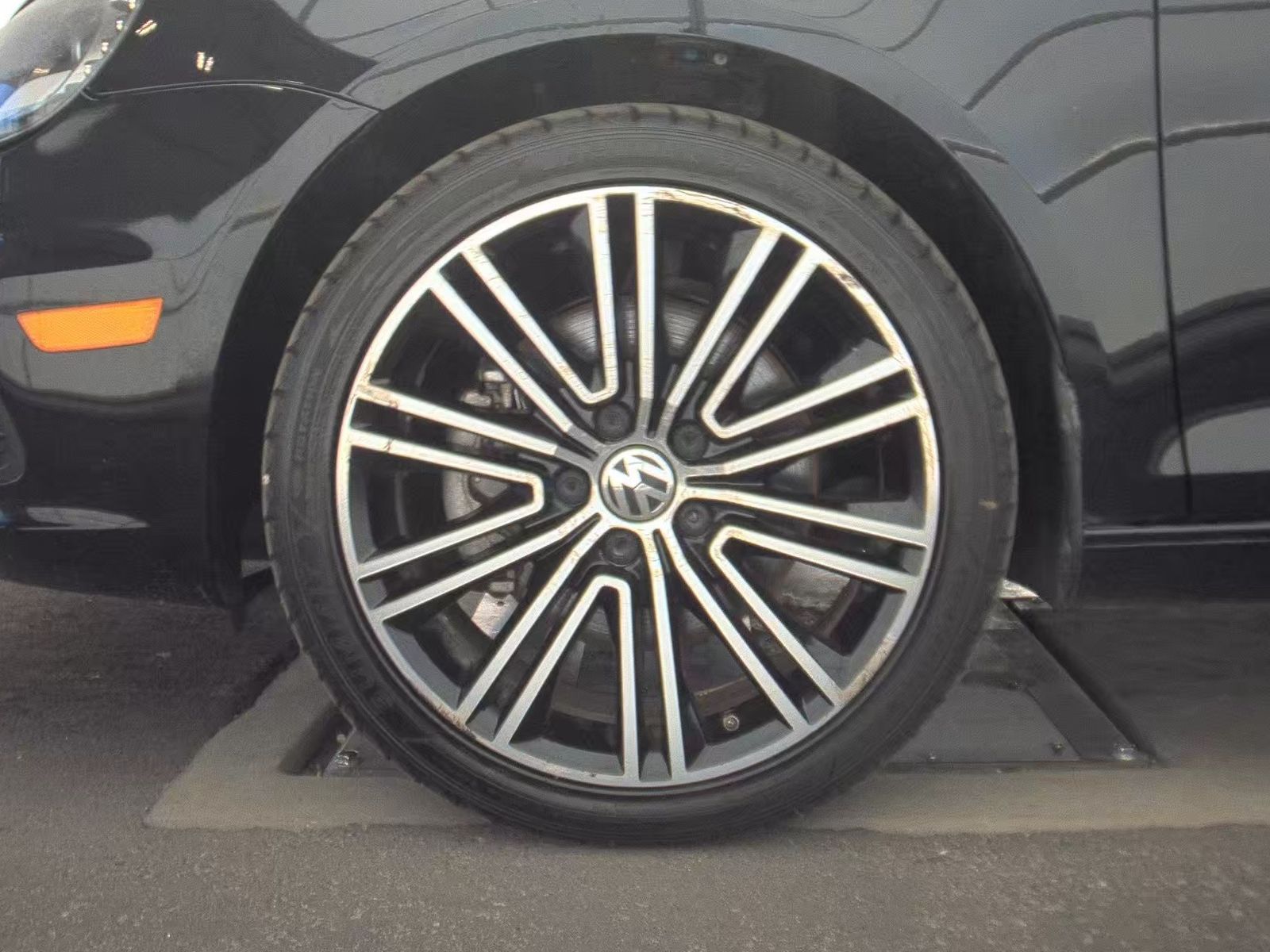 2014 Volkswagen Eos 2.0T Sport FWD