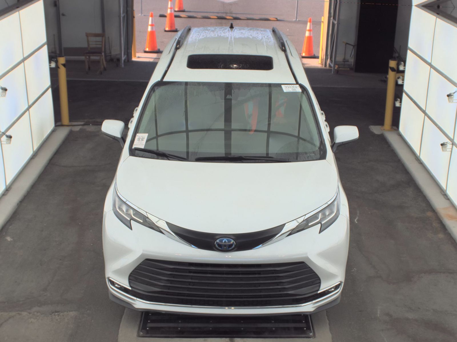 2022 Toyota Sienna XLE FWD