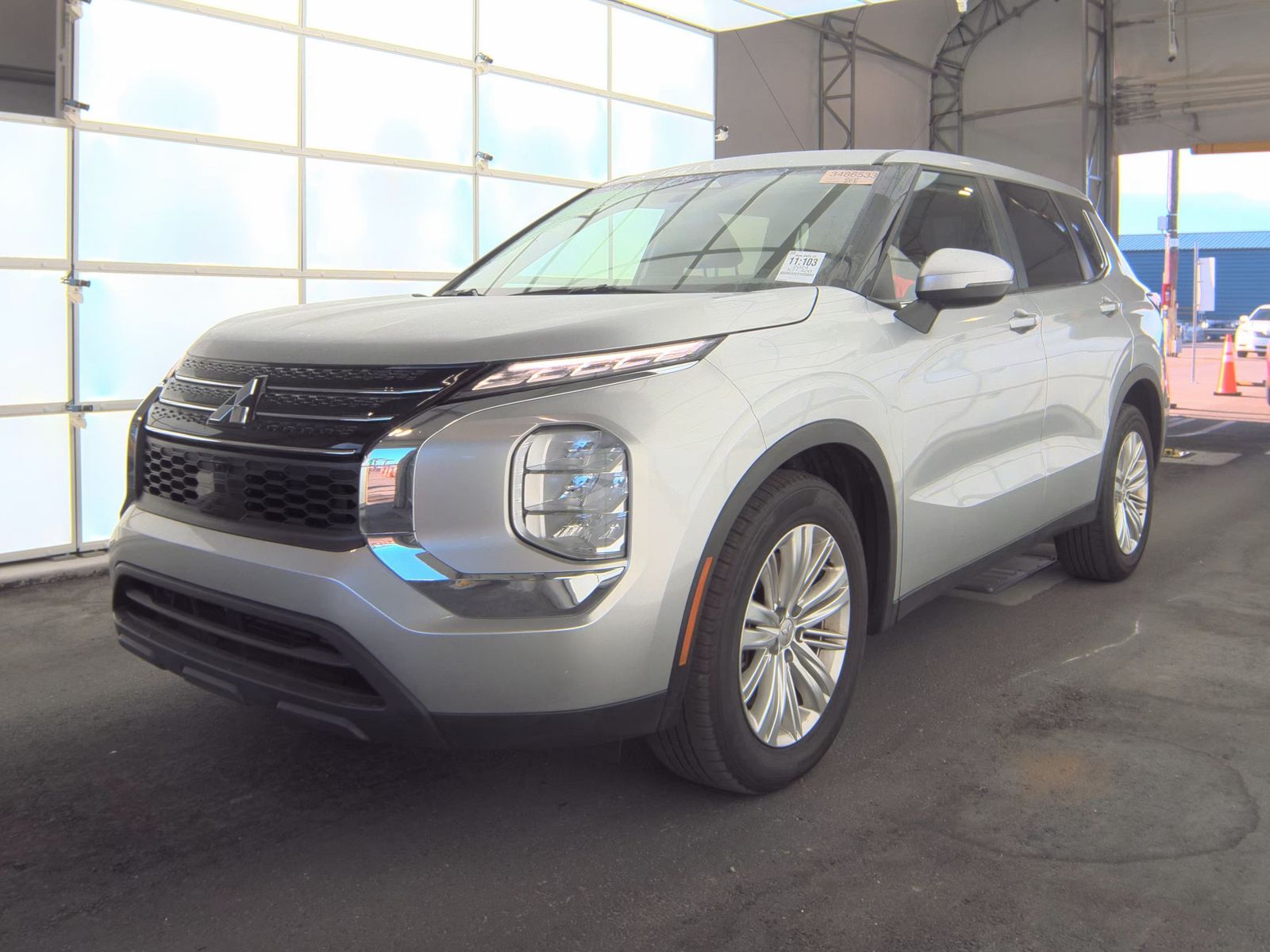 2024 Mitsubishi Outlander ES FWD