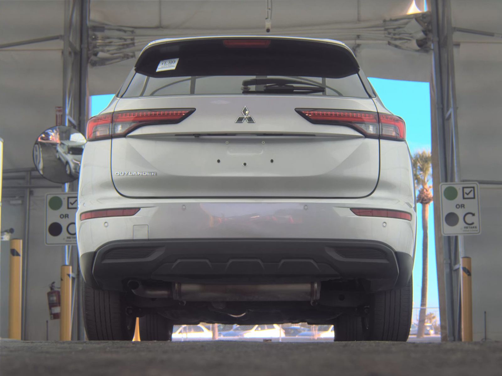 2024 Mitsubishi Outlander ES FWD