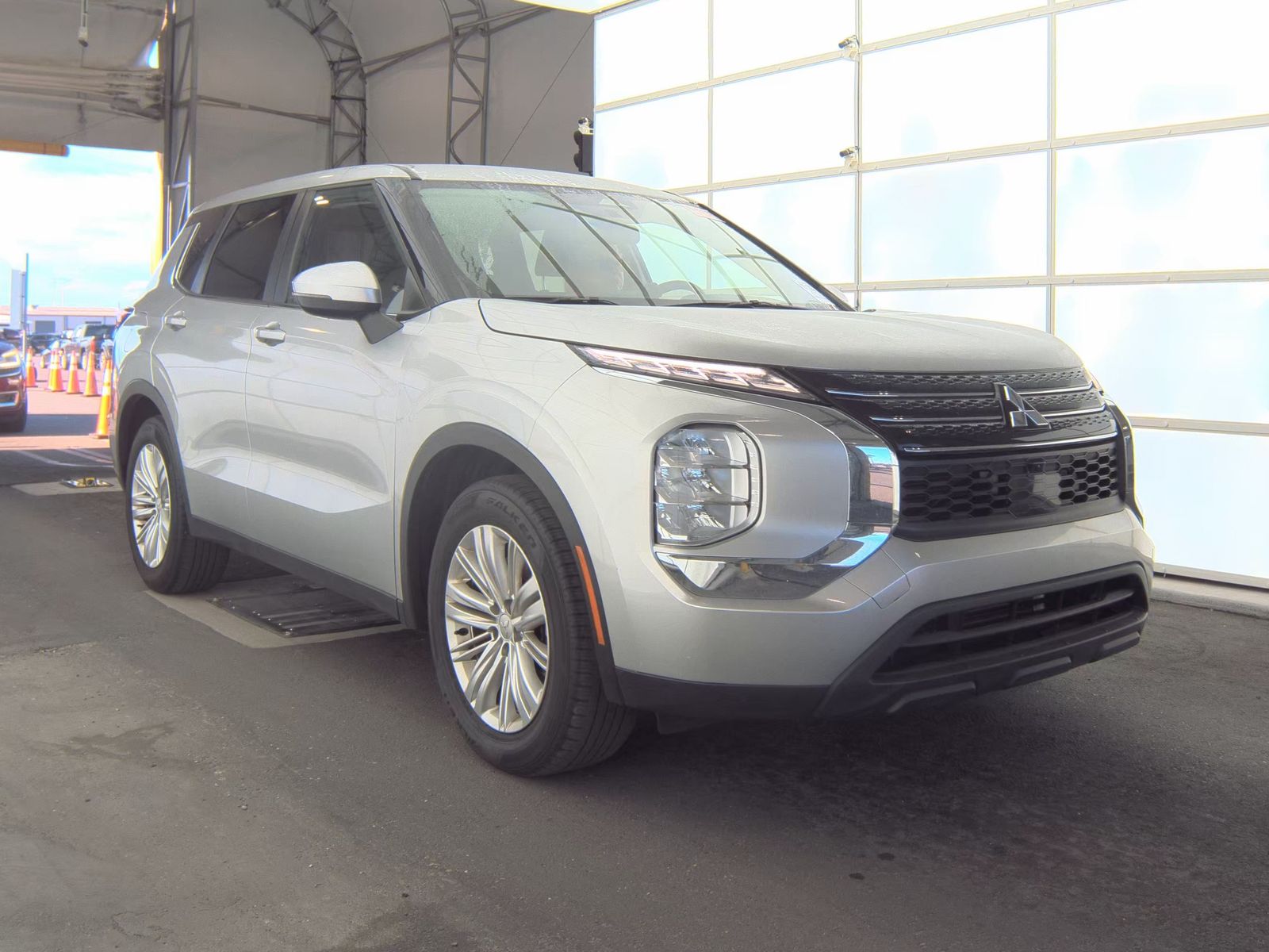 2024 Mitsubishi Outlander ES FWD