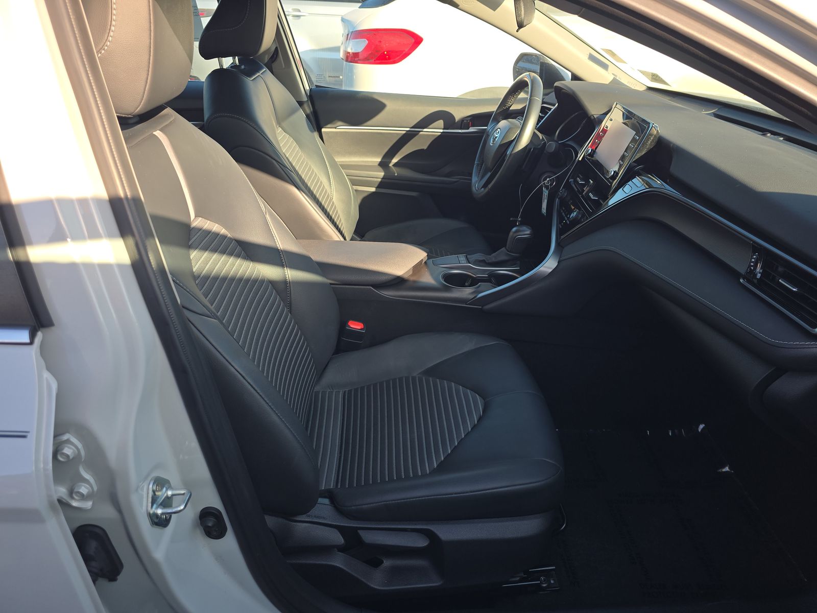 2024 Toyota Camry SE FWD