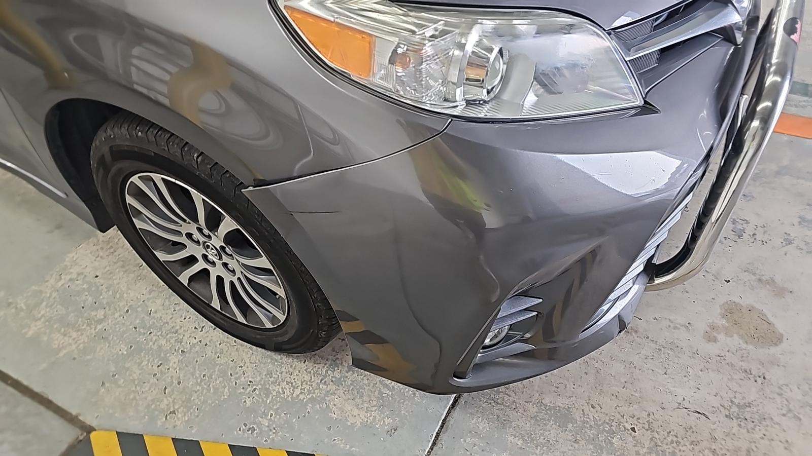 2019 Toyota Sienna XLE FWD