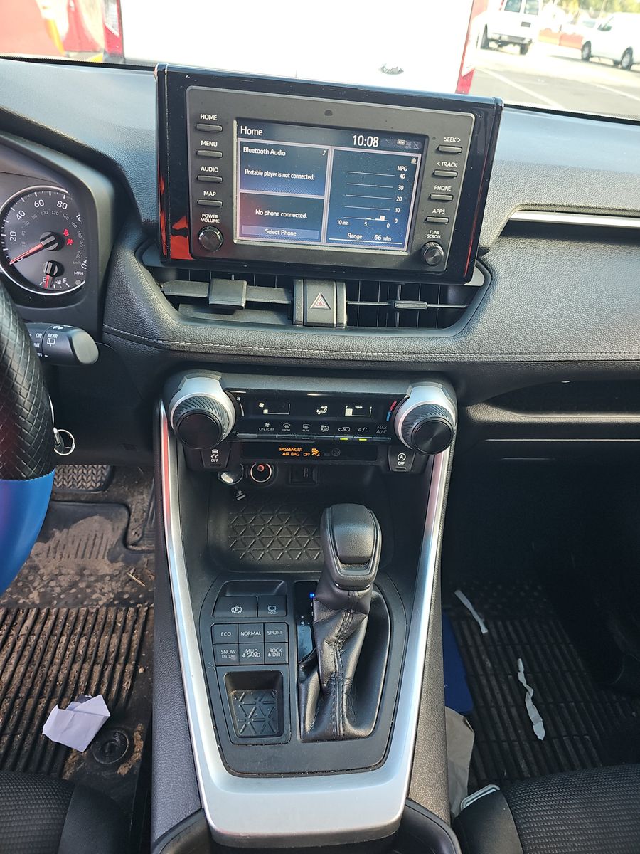 2019 Toyota RAV4 LE AWD