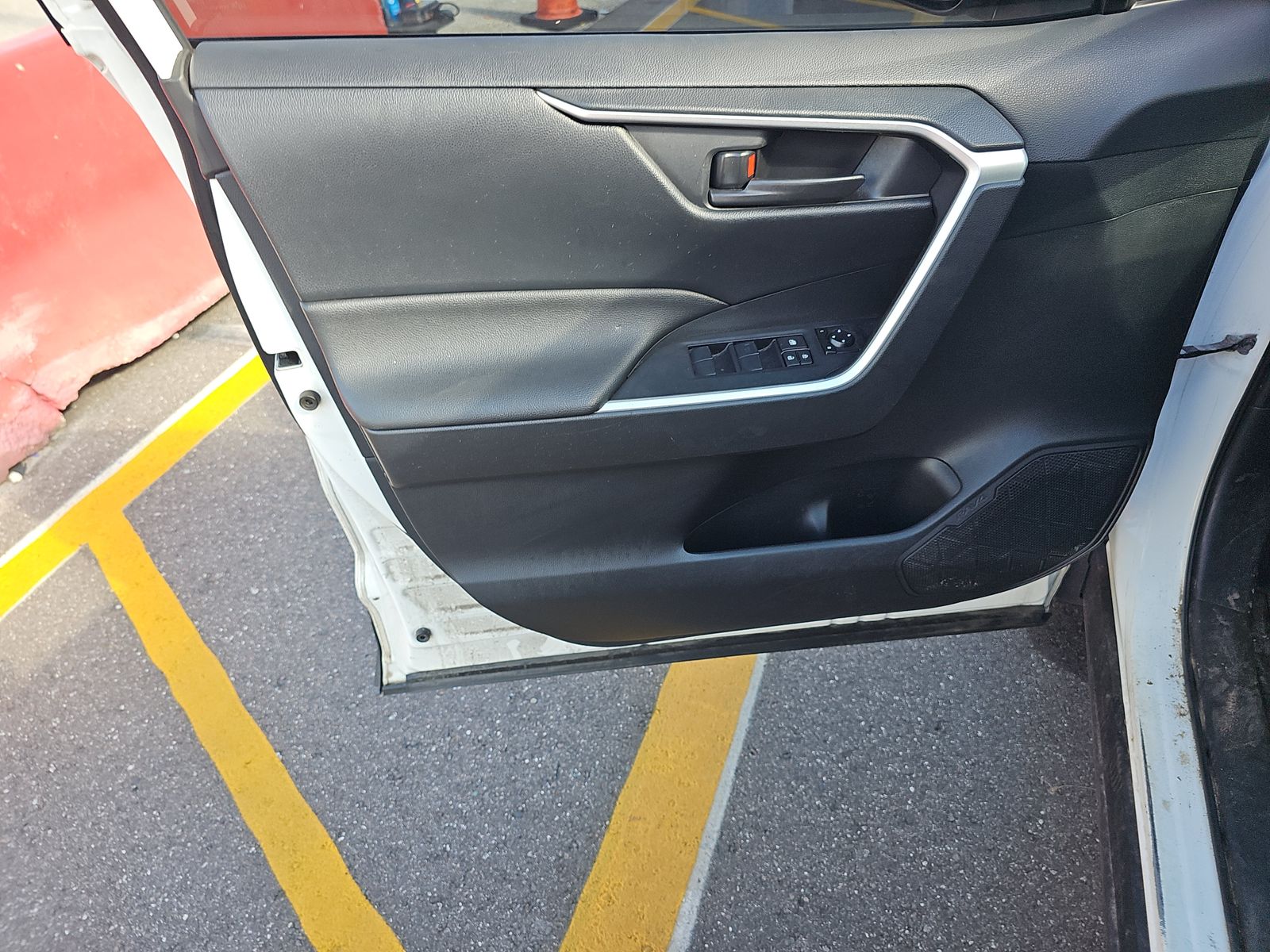 2019 Toyota RAV4 LE AWD