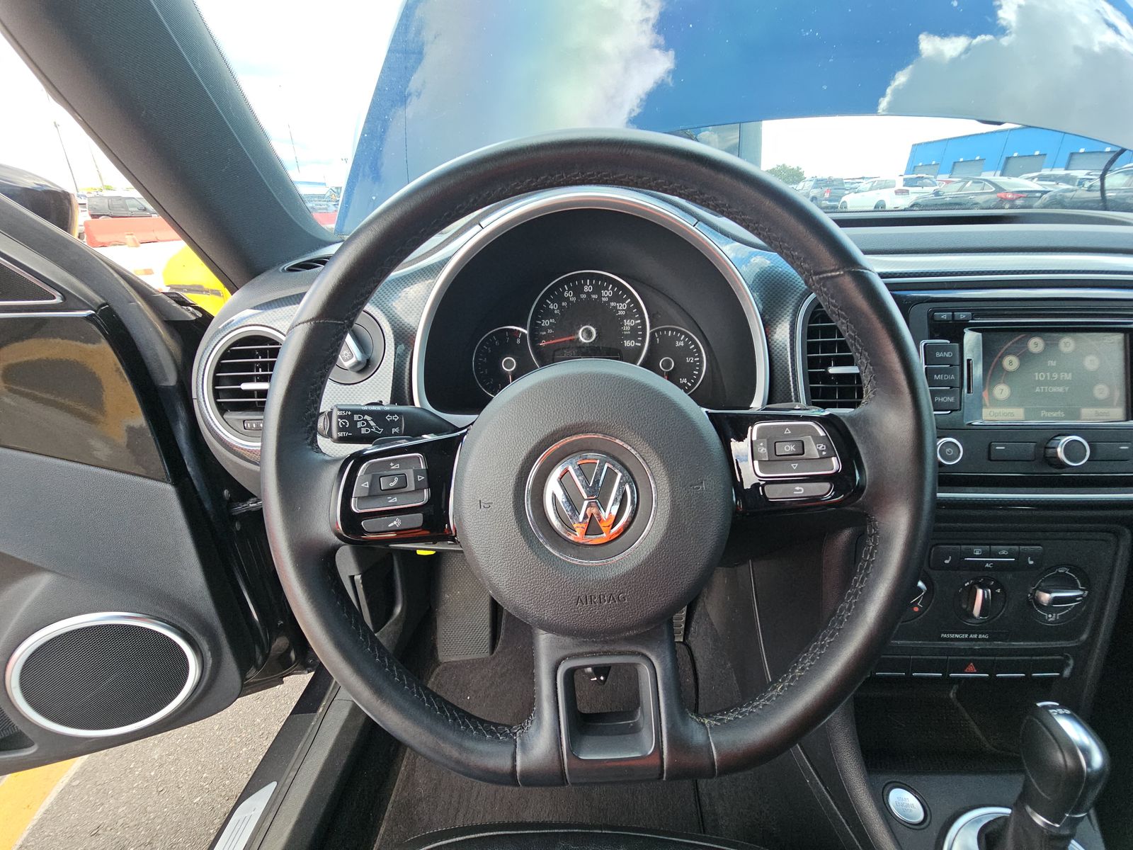 2012 Volkswagen Beetle 2.0T Turbo FWD