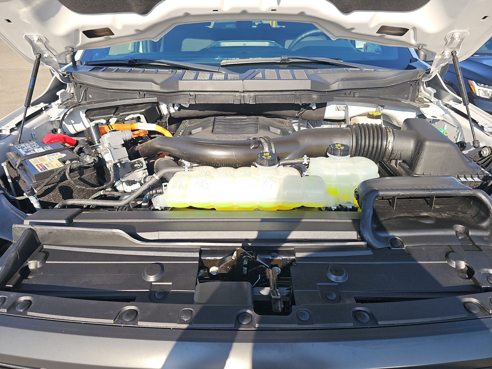 2023 Ford F-150 Hybrid XLT AWD