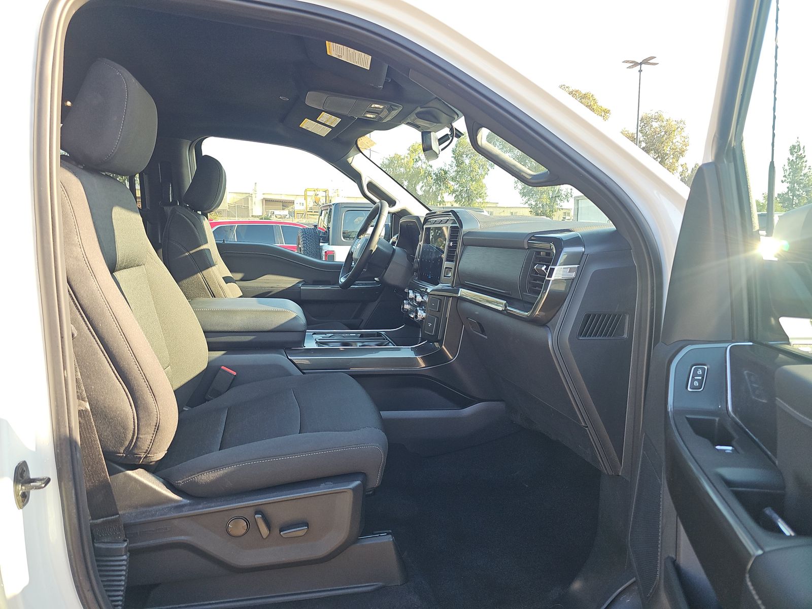 2023 Ford F-150 Hybrid XLT AWD