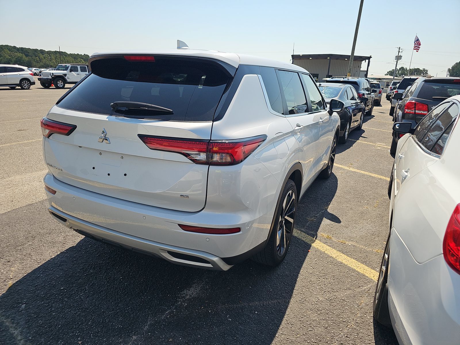 2022 Mitsubishi Outlander SE FWD