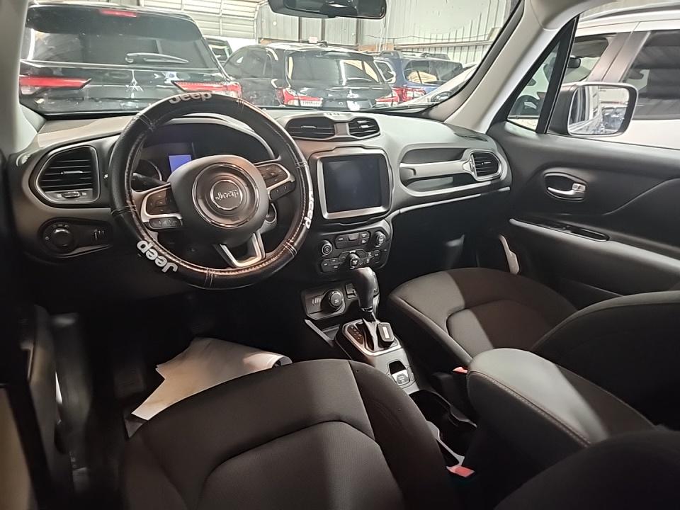 2023 Jeep Renegade Latitude AWD