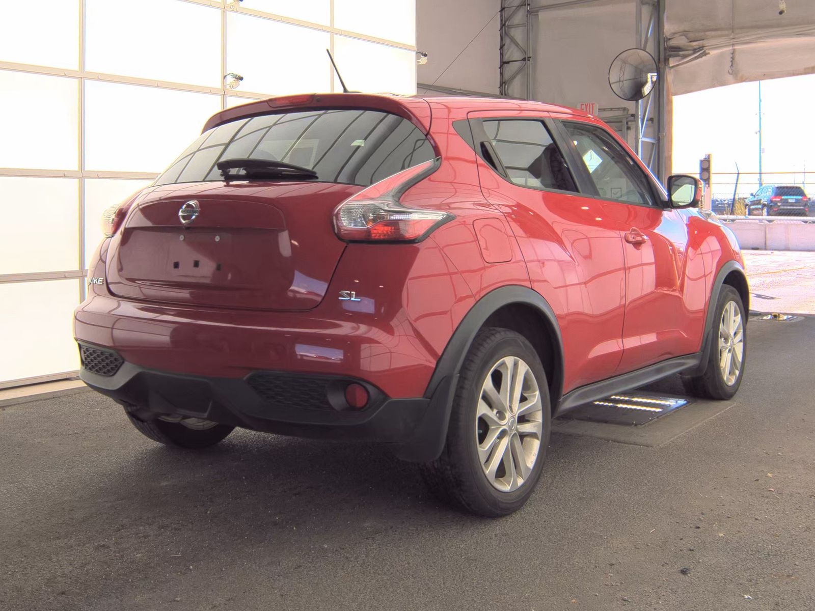 2016 Nissan JUKE SL FWD
